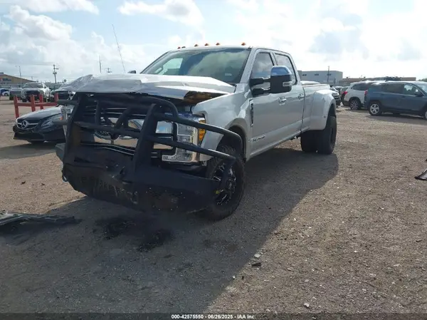 1FT8W3DT7HEB68837 2017 FORD F350 - Image 2