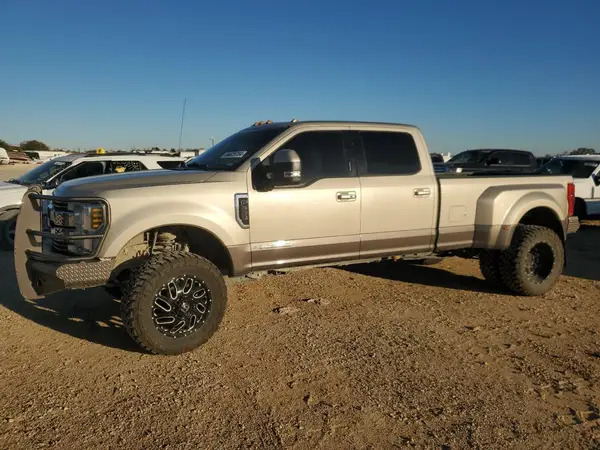 1FT8W3DT8JEB81215 2018 FORD F350 - Image 1