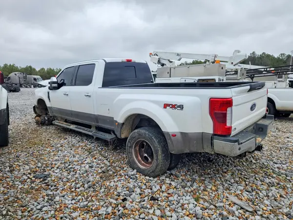1FT8W3DT8JEC74848 2018 FORD F350 - Image 2