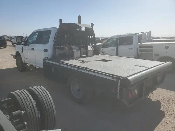 1FT8W3DT8KEF79817 2019 FORD F350 - Image 2