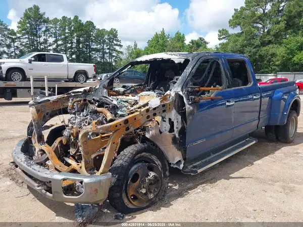 1FT8W3DT8NEE82511 2022 FORD F350 - Image 2
