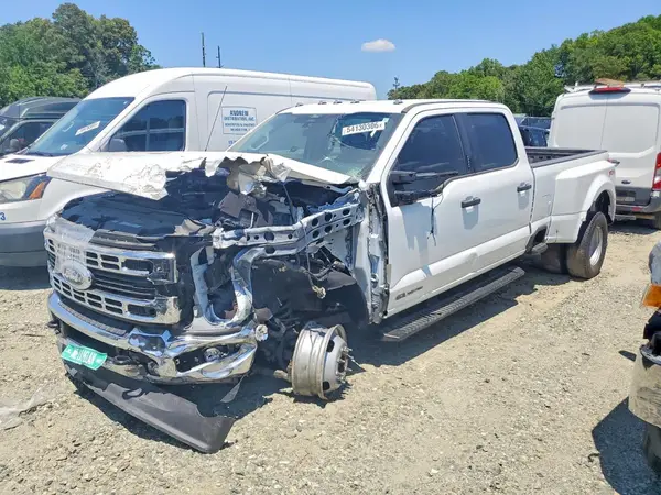 1FT8W3DT8RED41623 2024 FORD F350 - Image 2