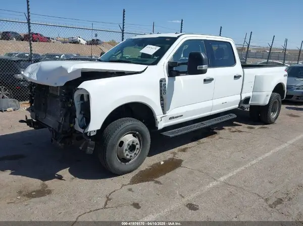 1FT8W3DT8RED53304 2024 FORD F350 - Image 2