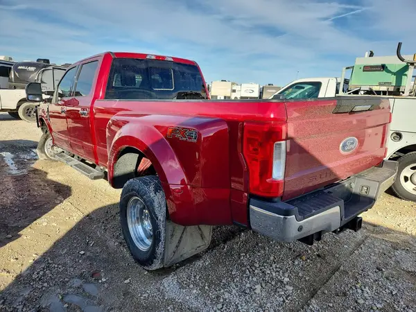 1FT8W3DT9JEB36087 2018 FORD F350 - Image 2