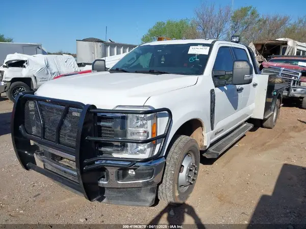 1FT8W3DT9PEC23335 2023 FORD F350 - Image 2