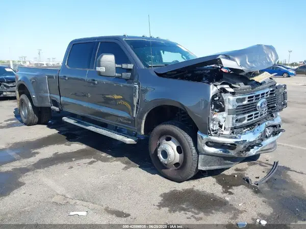 1FT8W3DT9SED24139 2025 FORD F350 - Image 1