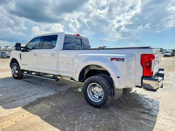 1FT8W3DTXHEE77881 2017 FORD F350 - Image 2