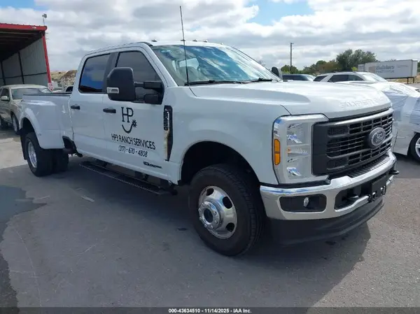 1FT8W3DTXSEC82984 2025 FORD F350 - Image 1