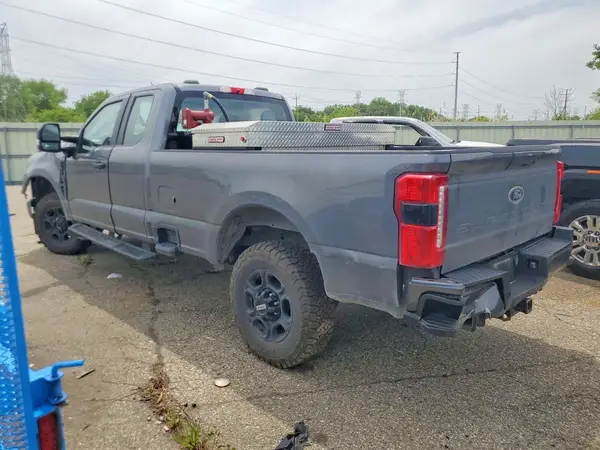 1FT8X2BN4PED41563 2023 FORD F250 - Image 2