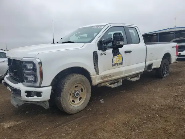 1FT8X2BT2RED76006 2024 FORD F250 - Image 1