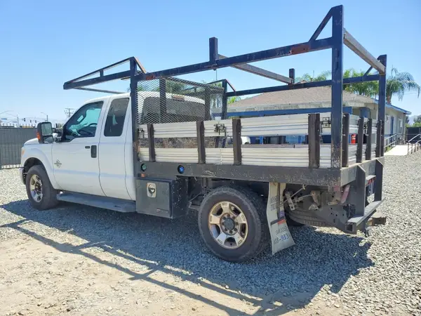 1FT8X3AT0GEB61583 2016 FORD F350 - Image 2