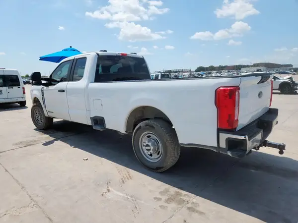 1FT8X3AT4REF23630 2024 FORD F350 - Image 2