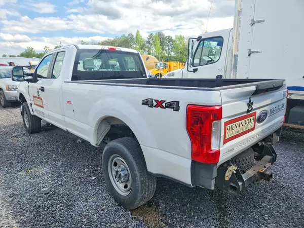 1FT8X3B60KEC44738 2019 FORD F350 - Image 2