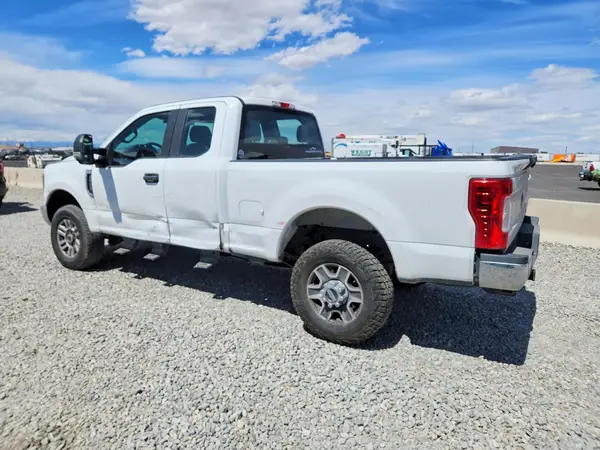 1FT8X3B61JEC25243 2018 FORD F350 - Image 2