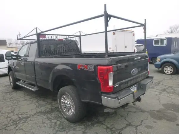 1FT8X3B64HEE90328 2017 FORD F350 - Image 2