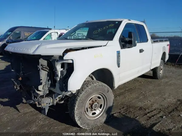 1FT8X3B69HED22166 2017 FORD F350 - Image 2