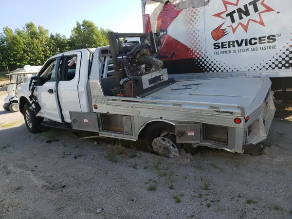 1FT8X3B6XKEF95866 2019 FORD F350 - Image 2