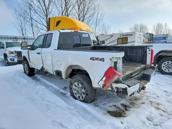 1FT8X3BA2REE81407 2024 FORD F350 - Image 2