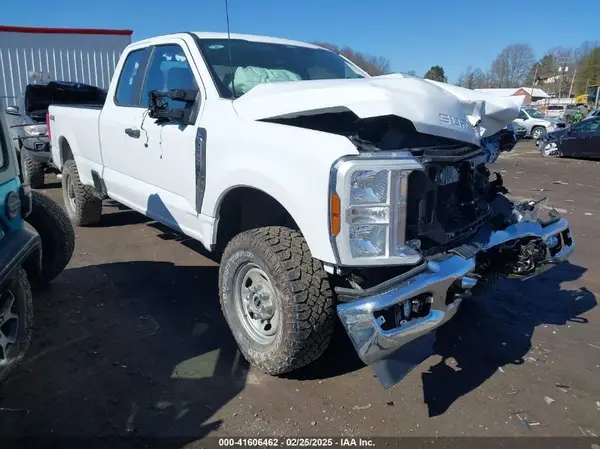 1FT8X3BA4REE01976 2024 FORD F350 - Image 1