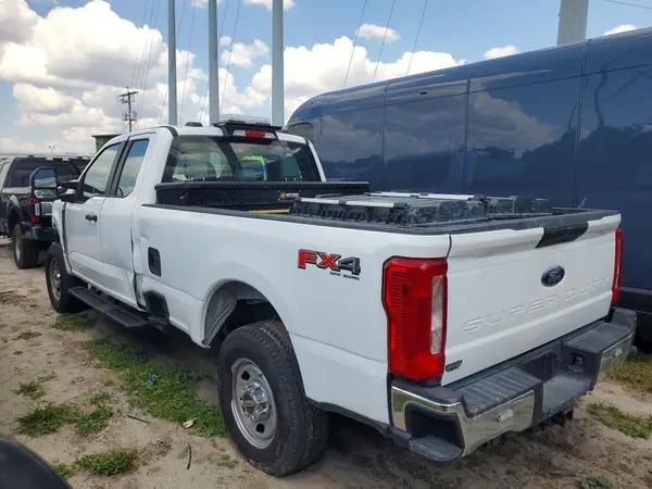 1FT8X3BA6SED23366 2025 FORD F350 - Image 2