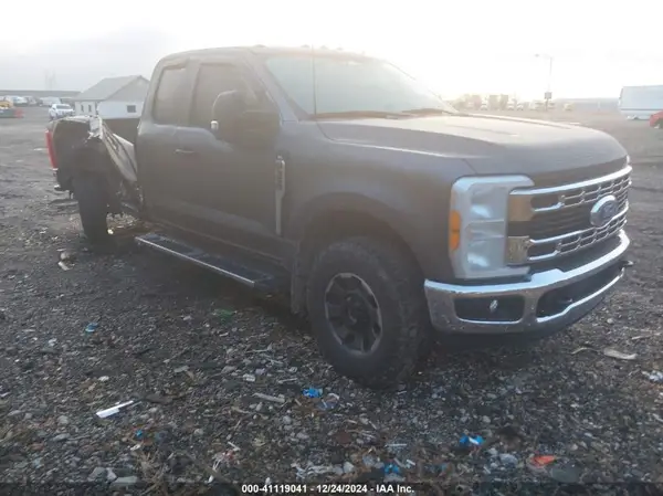 1FT8X3BA7PED56531 2023 FORD F350 - Image 1