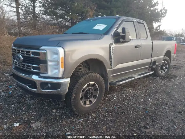 1FT8X3BA7PED56531 2023 FORD F350 - Image 2