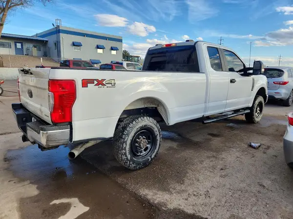 2022 FORD F350 COPART lot 76825785 auction photo 3