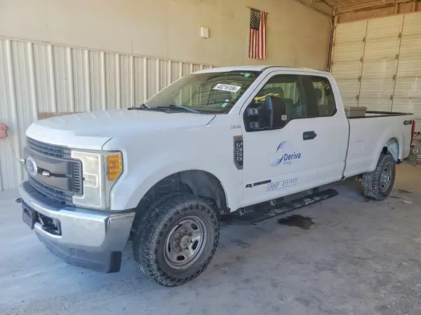 1FT8X3BT6HEB22870 2017 FORD F350 - Image 1