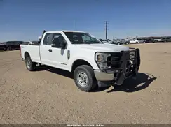 1FT8X3BT9JEC52745 2018 FORD F350