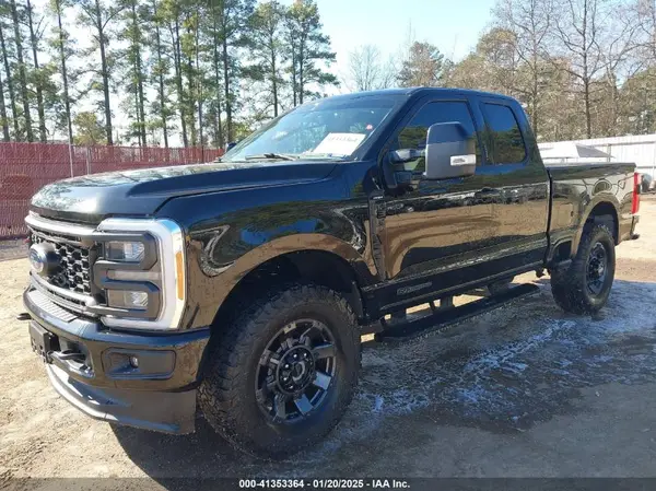 1FT8X3BTXPEC39141 2023 FORD F350 - Image 2