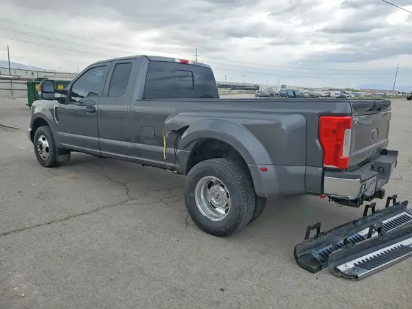 1FT8X3CT0KEC23179 2019 FORD F350 - Image 2