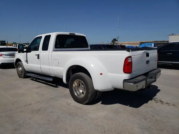 1FT8X3CT6GEA23432 2016 FORD F350 - Image 2