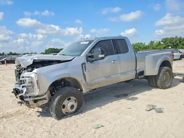 1FT8X3DT3REE95024 2024 FORD F350 - Image 1