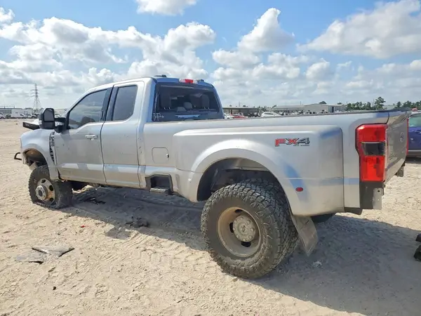 1FT8X3DT3REE95024 2024 FORD F350 - Image 2
