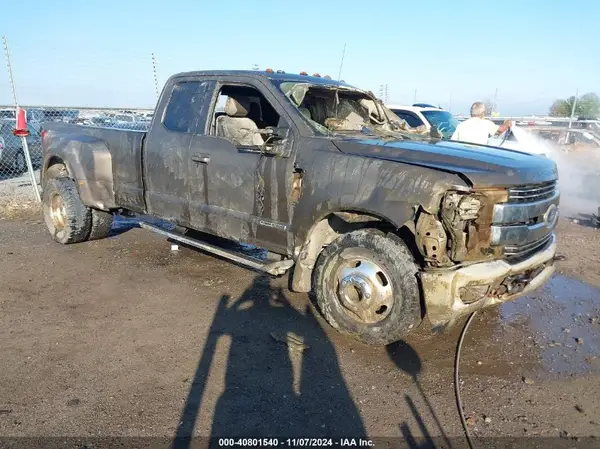 1FT8X3DT7HEE14086 2017 FORD F350 - Image 1