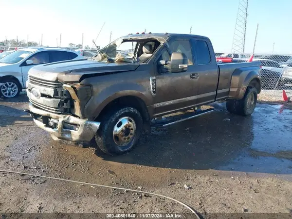 1FT8X3DT7HEE14086 2017 FORD F350 - Image 2