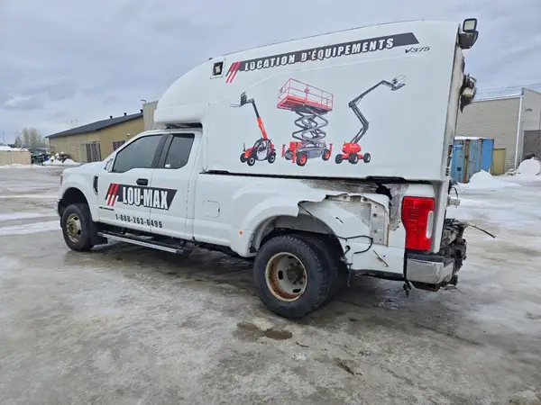 1FT8X3DT8JEB14143 2018 FORD F350 - Image 2