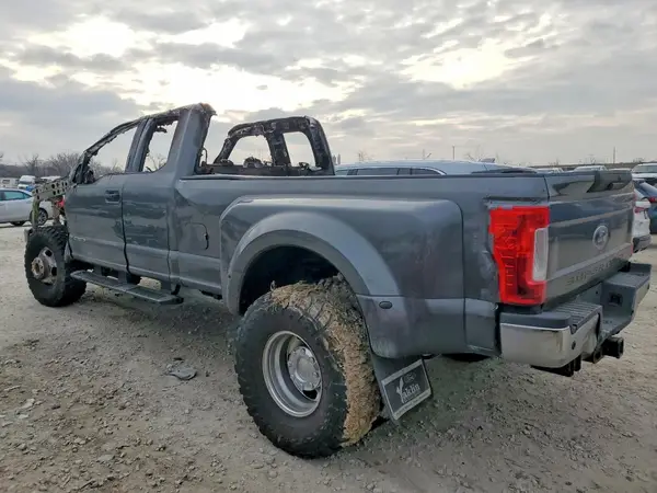 1FT8X3DT8JEB96200 2018 FORD F350 - Image 2