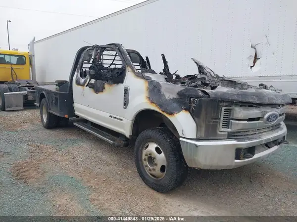 1FT8X3DT8KEE21216 2019 FORD F350 - Image 1