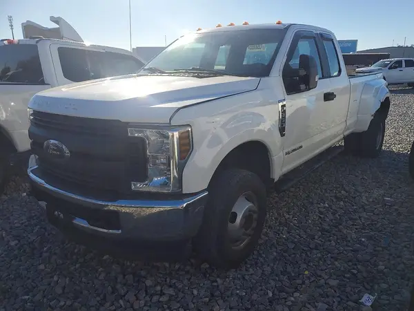 1FT8X3DT9JEB53730 2018 FORD F350 - Image 2