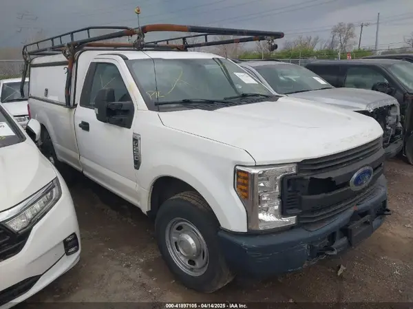 1FTBF2A60JEC83073 2018 FORD F250 - Image 1
