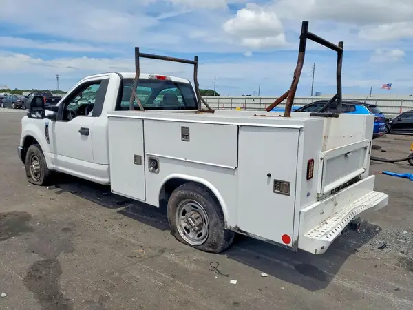1FTBF2A61HEC88776 2017 FORD F250 - Image 2