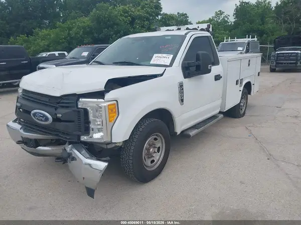 1FTBF2A61HEE83566 2017 FORD F250 - Image 2