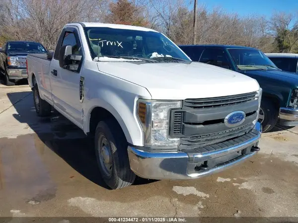 1FTBF2A61JEC06888 2018 FORD F250 - Image 1