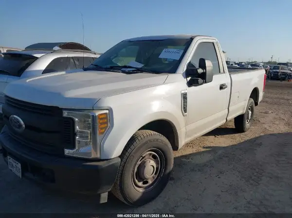 1FTBF2A61KEC81110 2019 FORD F250 - Image 2