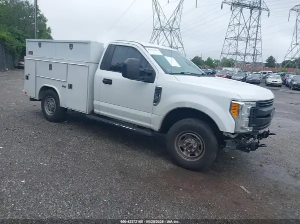 1FTBF2A64HED39204 2017 FORD F250 - Image 1