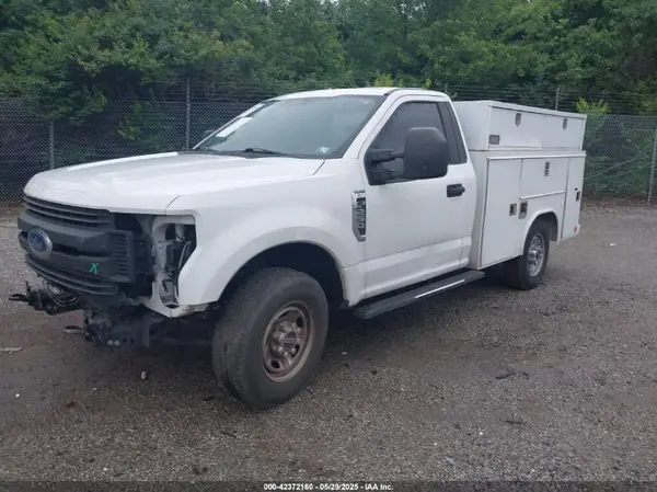 1FTBF2A64HED39204 2017 FORD F250 - Image 2