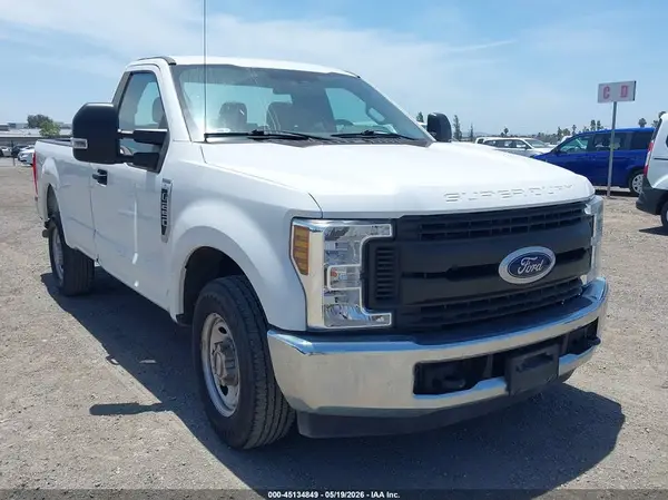1FTBF2A65JEC69928 2018 FORD F250 - Image 1