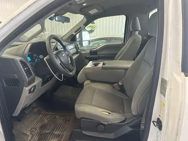 1FTBF2A66HEE35528 2017 FORD F250 - Image 1