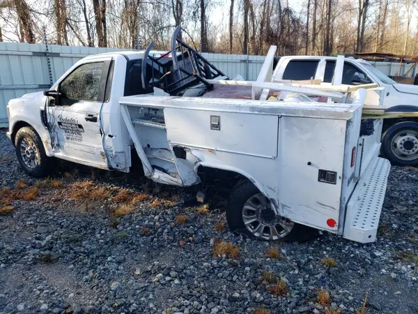 1FTBF2A66KEE63224 2019 FORD F250 - Image 2